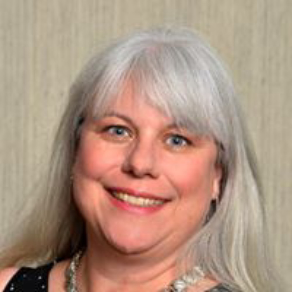 Meet your Posher, Dana